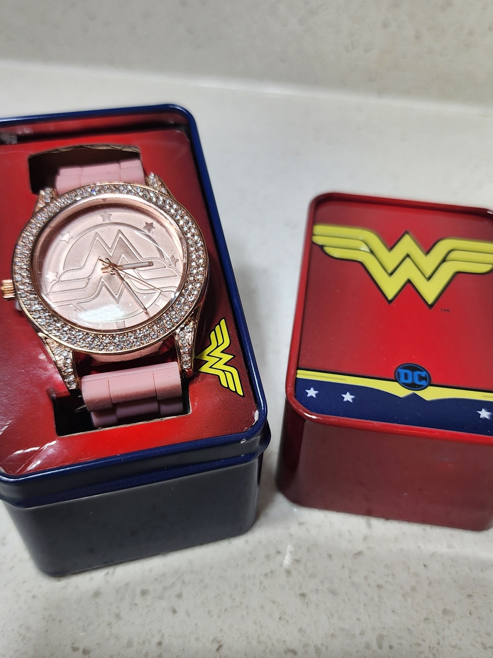 Wonder Woman Rose Gold and Pink Silicone Strap Watch - DC Comics In A Tin New